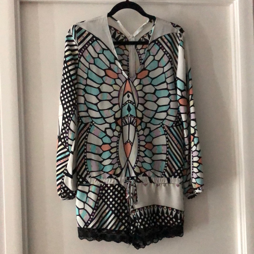 White printed long sleeve short lace trim romper